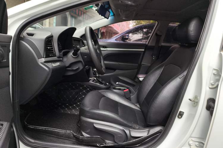 Used Hyundai Elantra (6th Generation / Lingdong) 2016 1.6L Automatic ZhiXuan – Elite Version