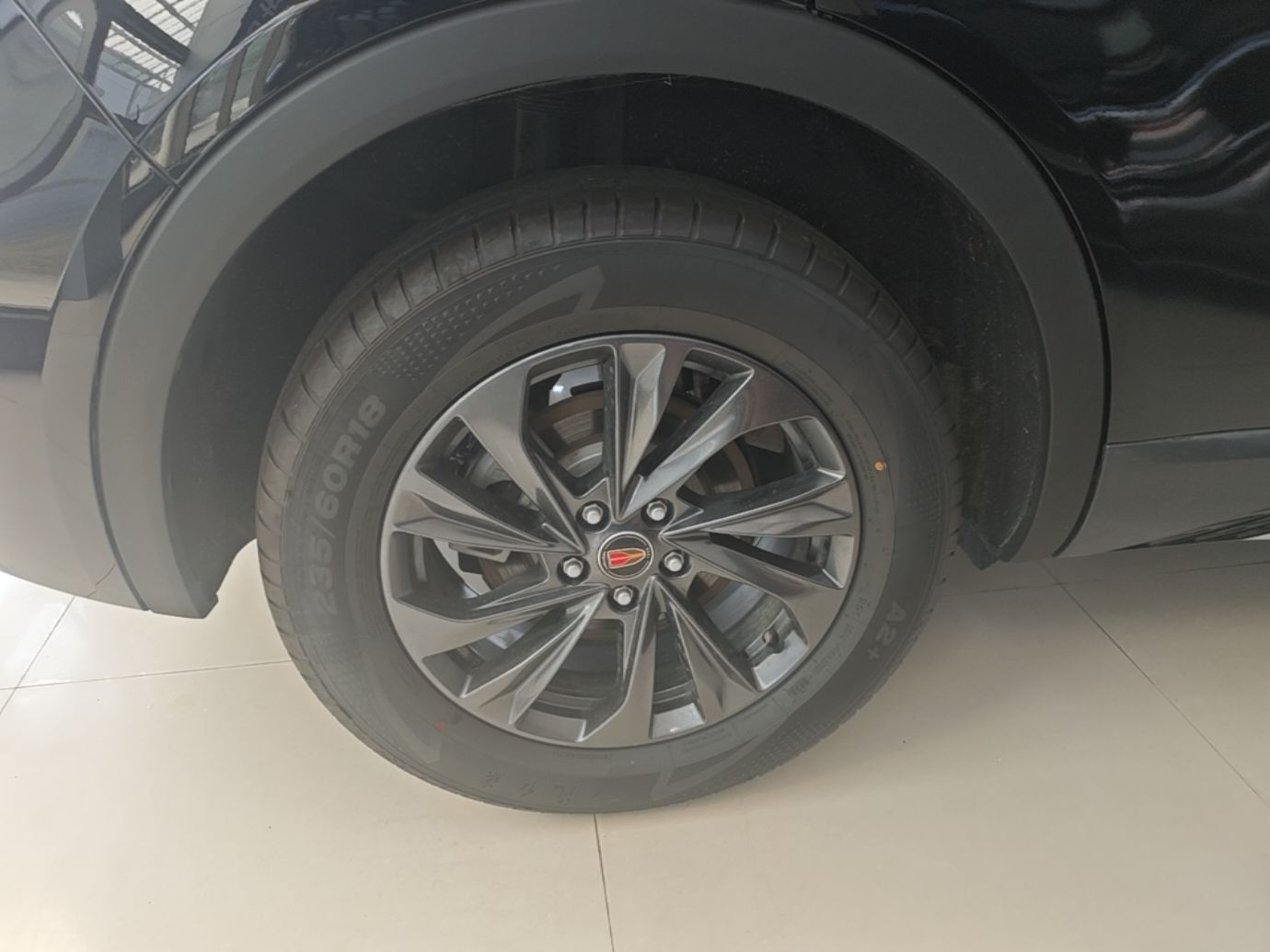 Hongqi HS5 2026 Model 2.0T Two-Wheel Drive Qi Yun Pro Edition — снимка 11