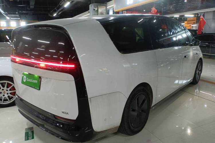 Used Li Auto MEGA 2024 Ultra Model