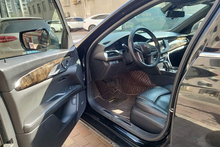 Used Cadillac CT6 2019 28T Luxury Model Interior 3