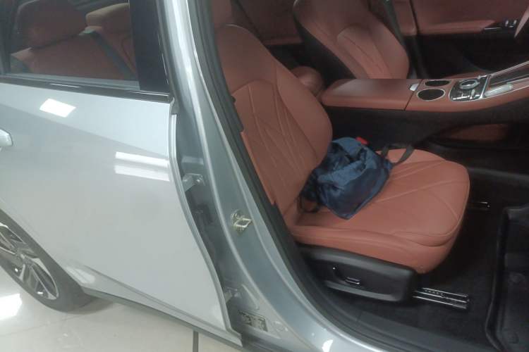 Used Geely Galaxy L6 2025 EM-i 140km Starship Edition