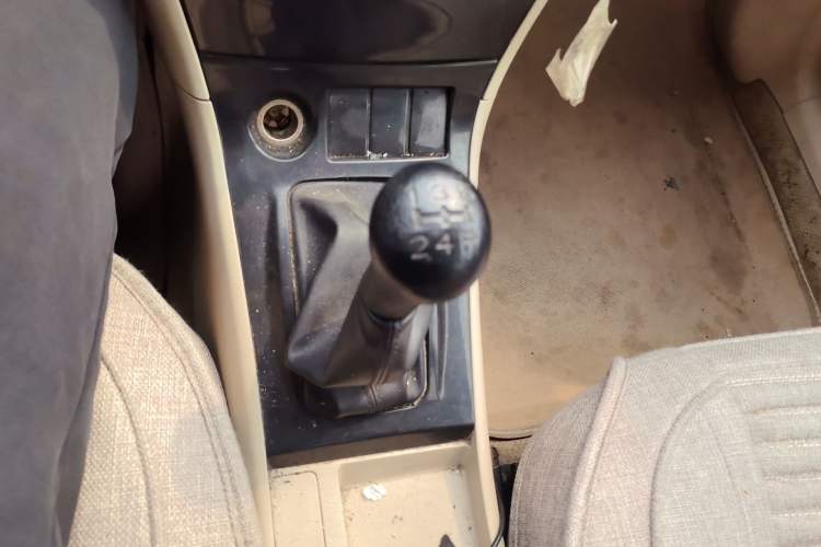 Used BYD F3 2012 Energy-Saving Edition 1.5L Manual Standard Model