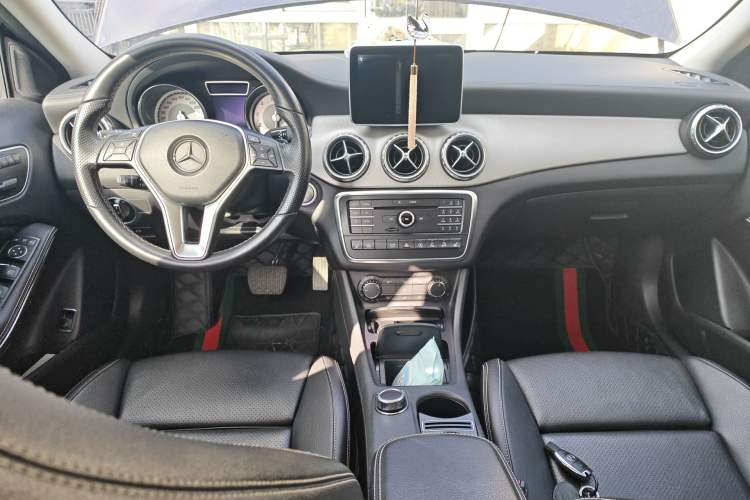 Used Mercedes-Benz GLA 2016 GLA 220 4MATIC Fashion Edition
