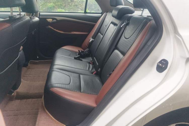 Used BYD G5 2014 1.5TID Automatic Flagship Model