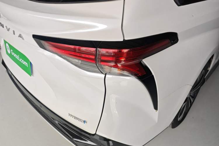 Used Toyota Granvia 2023 2.5L Hybrid Prestige PLUS Edition