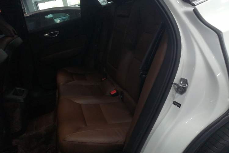 Used Volvo XC60 2021 T5 4x4 Smart Luxury Edition
