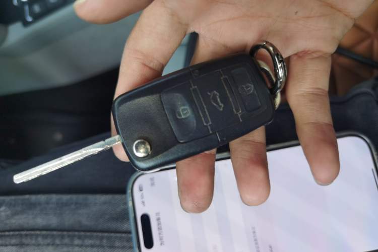 Used Skoda Superb 2009 1.8TSI Automatic Elegant Edition Vehicle Key