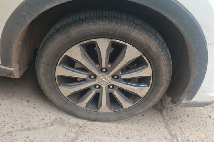 Used CHANGAN Lingxuan 2017 1.6L Manual Elite Model
