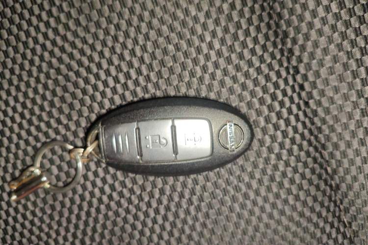 Used Nissan Qashqai 2016 2.0L CVT Luxury Edition Vehicle Key