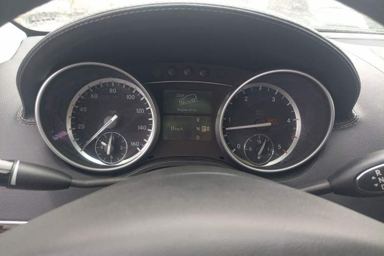 Used Mercedes-Benz GL-Class  Instrument Cluster