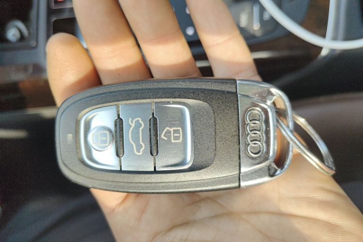 Used Audi A6L 2014 30 FSI Comfort Model