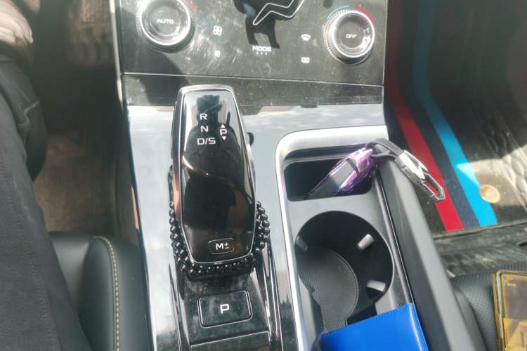 Used Bestune B70 2023 Third Generation 1.5T Automatic Enjoyment Version Gear Lever