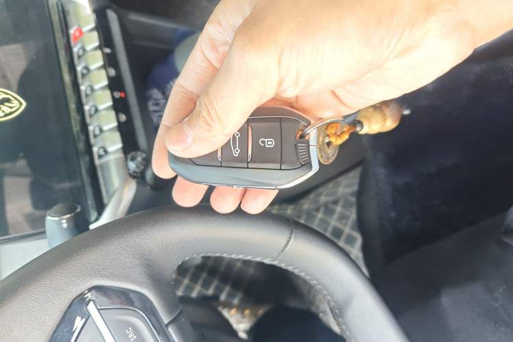 Used Peugeot 408 2024 360THP "Da Da" Edition – Romani Version Vehicle Key