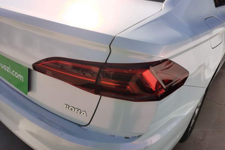 Used Volkswagen Bora 2020 1.5L Automatic Fashion Edition Right Rear Taillight