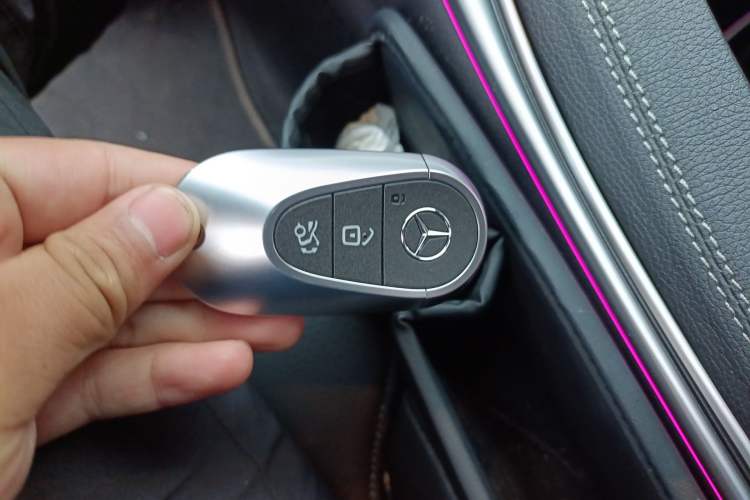 Used Mercedes-Benz C-Class 2024 C 260 L Sport Edition Vehicle Key