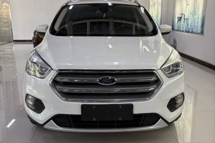 Used Ford Kuga 2018 EcoBoost 180 Two-Wheel-Drive Platinum Edition