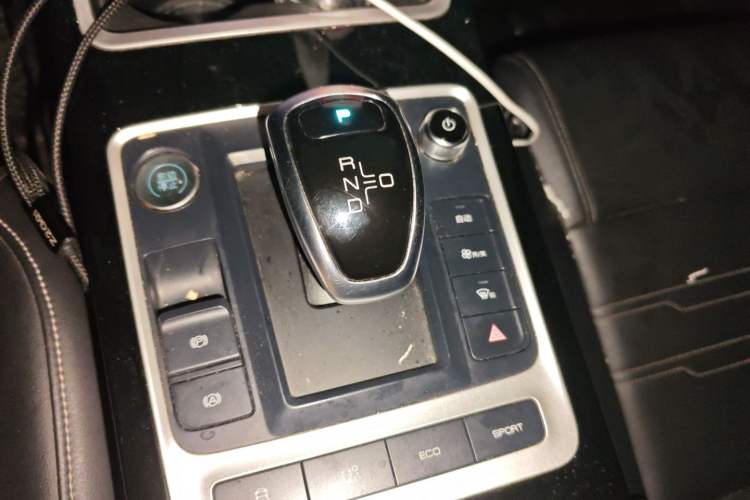 Used BYD Qin New Energy 2019 High-Range Luxury Model