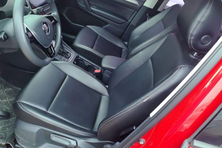 Used Volkswagen Golf Sportsvan 2016 1.6L Automatic Comfort Model Left Front Seat