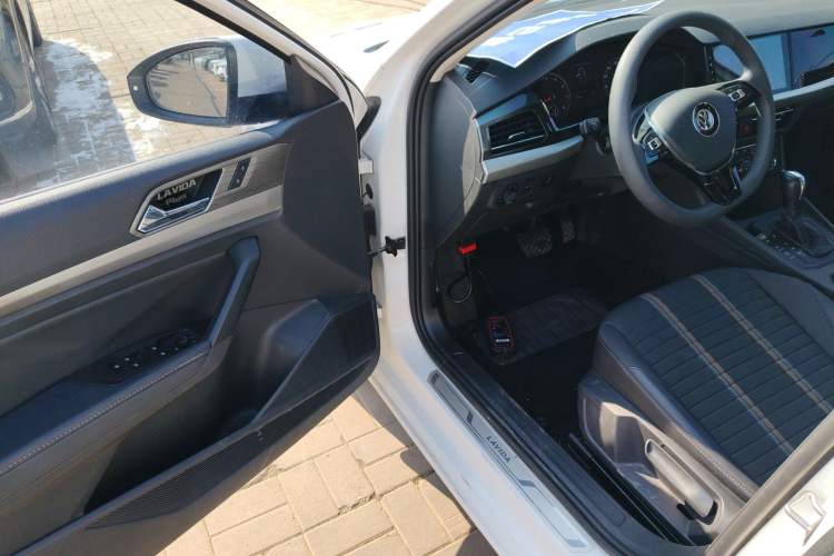 Used Volkswagen Lavida 2019 1.5L Automatic Vision Edition China VI Standard