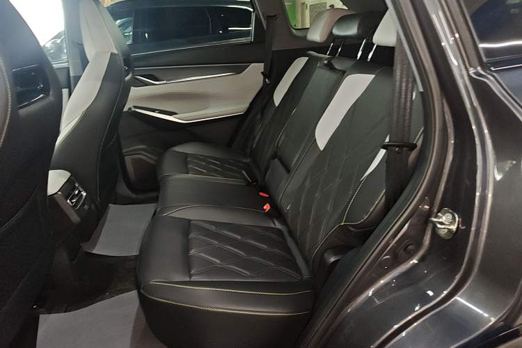 Used CHANGAN CS75 PLUS iDD 2023 ZhiDian iDD Smart Leading Model