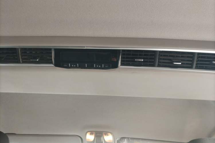 Used JAC Refine M4 2021 2.0L Manual Commercial Edition