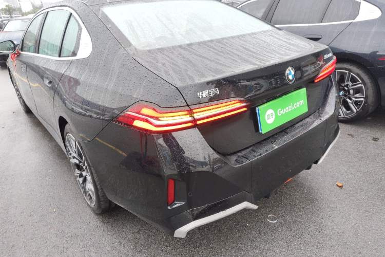 Used BMW 5 Series 2025 530Li Luxury Edition M Sport Package
