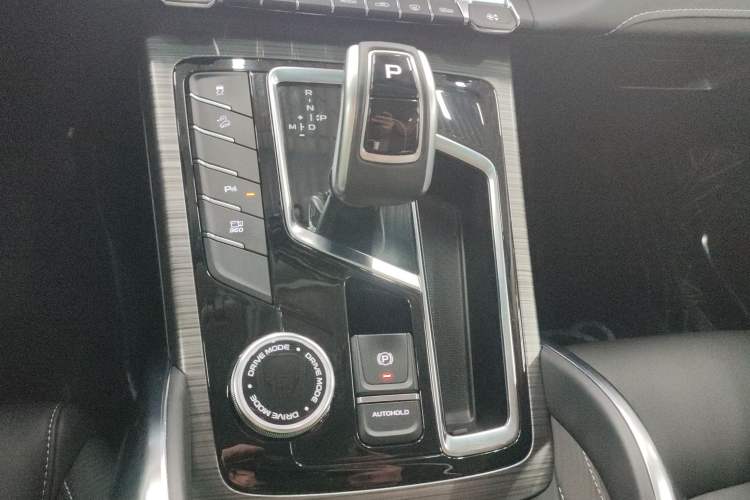 Used Geely Auto Emgrand X7 Sport 2020 1.8TD DCT Smart PRO Gear Lever