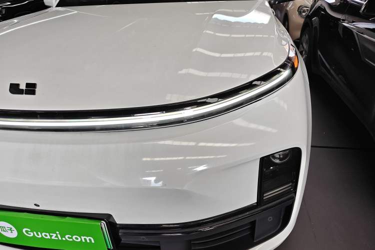 Used Li Auto L8 2023 Pro Model
