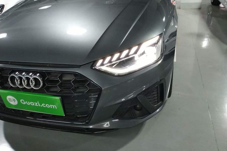 Used Audi A4L 2022 40 TFSI Luxury Dynamic Model