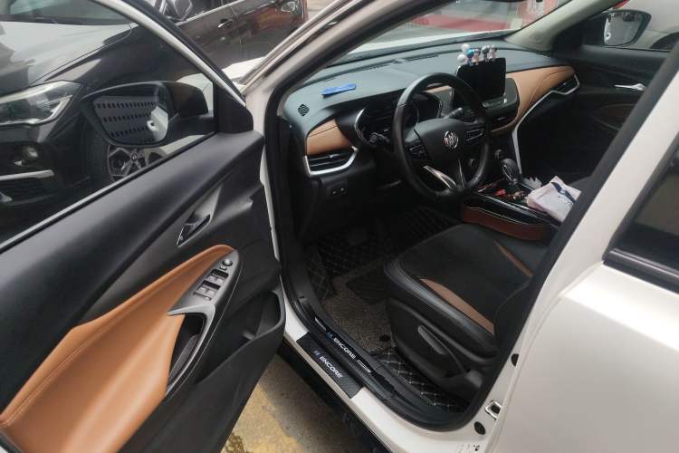 Used Buick Encore 2021 332T CVT Luxury Version Driver Seat