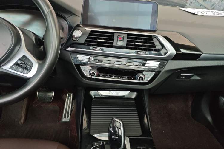 Used BMW X3 2020 xDrive25i M Sport Package Audio And AC Panel