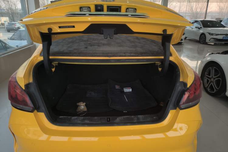 Used MG 5 2021 300TGI DCT Elegant Luxury Edition Trunk