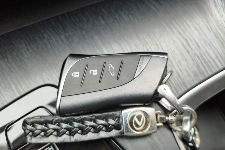 Used Lexus RZ 2023 450e All-Wheel Drive Luxury Edition
