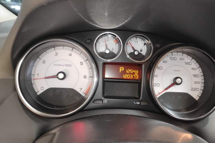 Used Peugeot 308 2014 Enjoy Edition Classic 1.6L Automatic Premium Model