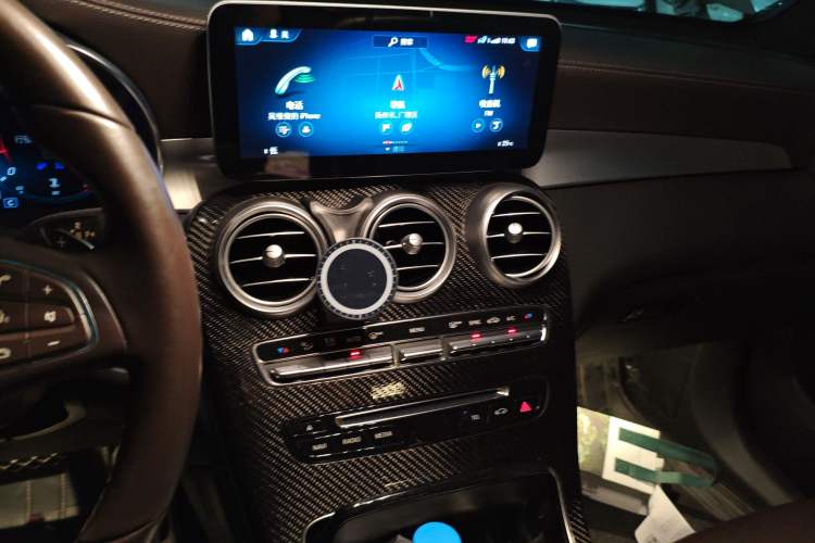 Used Mercedes-Benz GLC 2019 GLC 260 4MATIC Luxury Model
