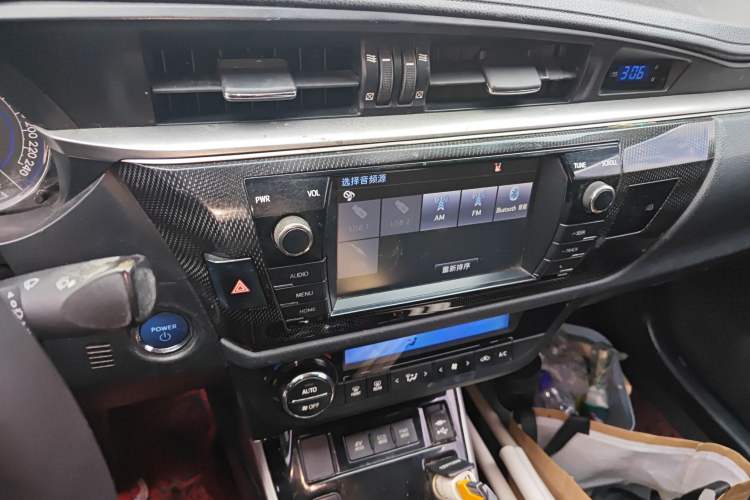 Used Toyota Levin 2016 Dual-Engine 1.8H GS-L E-CVT Leading Edition
