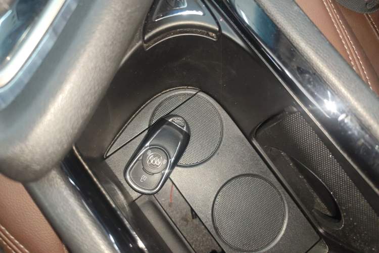 Used Buick GL6 2019 18T 6-Seater Connected Luxury Version China VI Standard