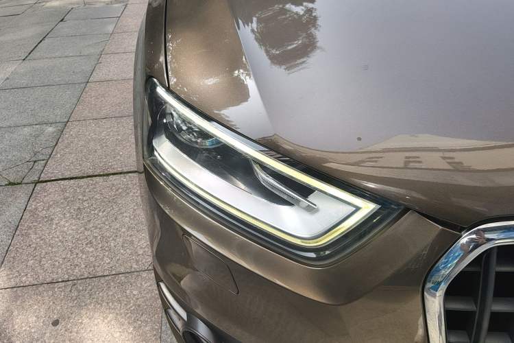 Used Audi Q3 2015 30 TFSI Comfort Model
