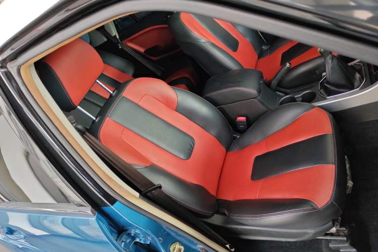 Used GAC Gonow GX6 2015 2.4L Two-Wheel-Drive Flagship Edition
