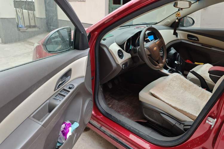 Used Chevrolet Cruze 2015 1.5L Classic SL MT