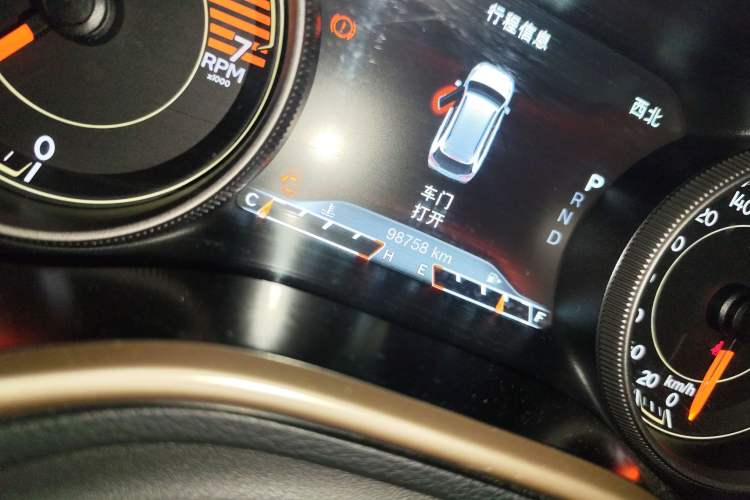 Used Jeep Cherokee 2017 2.0L Superior Edition
