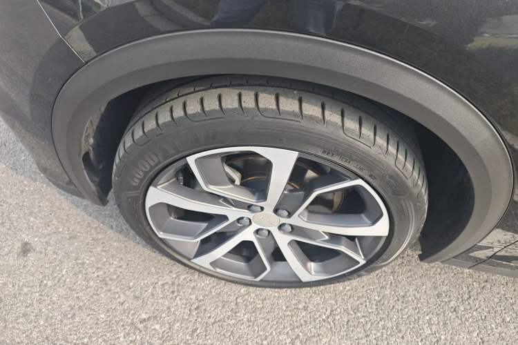 Used Lynk & Co 05 2020 2.0TD Four-Wheel Drive HypeHalo
