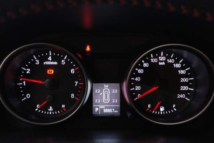 Used Haval H6 2014 Sport Edition 2.4L Automatic Elite Model Instrument Cluster