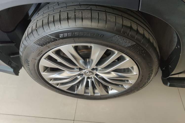 Used Toyota Highlander 2022 Dual-Engine 2.5L Two-Wheel Drive Prestige Edition 7-Seater
