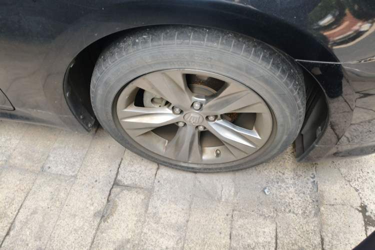 Used Toyota Crown 2015 2.0T Fashion Edition
