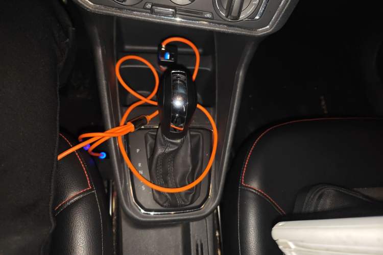 Used Volkswagen Santana 2017 Haval H9 1.6L Automatic Comfort Edition Gear Lever