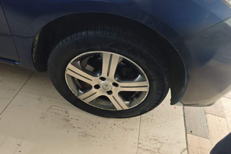 Used Nissan Sunny 2011 1.5XE CVT Comfort Edition Right Front Wheel Hub