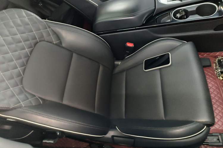 Used Hyundai Tucson 2019 280TGDi Dual-Clutch Two-Wheel Drive Fashion Edition China VI Standard
