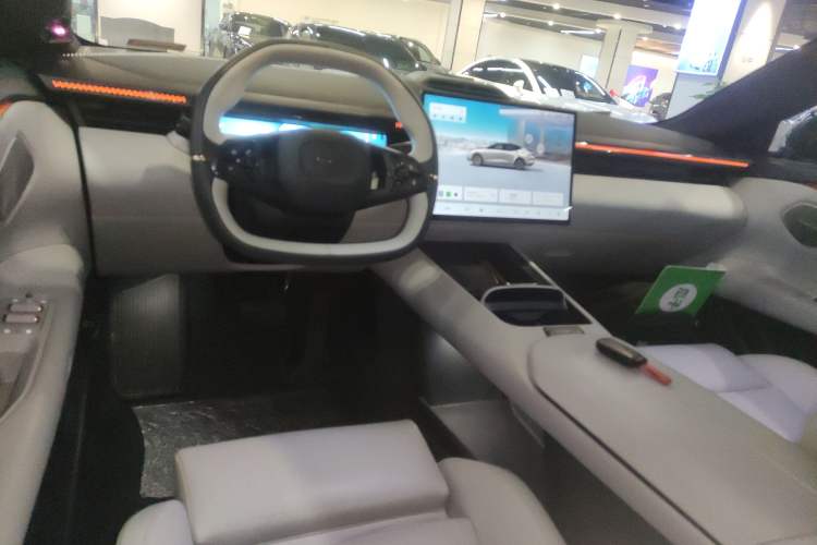 Used Lynk & Co Z10 2025 95 kWh 702 km All-Wheel Drive Intelligent Driving Ultra
