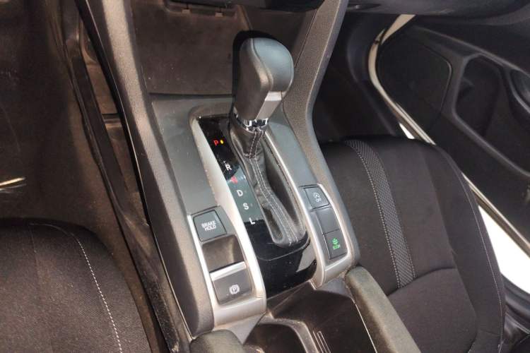 Used Honda Civic 2019 220TURBO CVT Dynamic Edition China VI Gear Lever